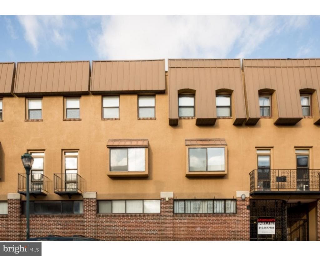 Foto principal - 2031 South St