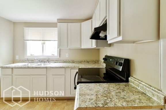 Building Photo - 213 Ridge Ave