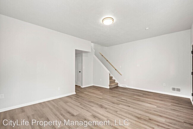 Building Photo - 4 br, 1.5 bath House - 112 Margaret Street