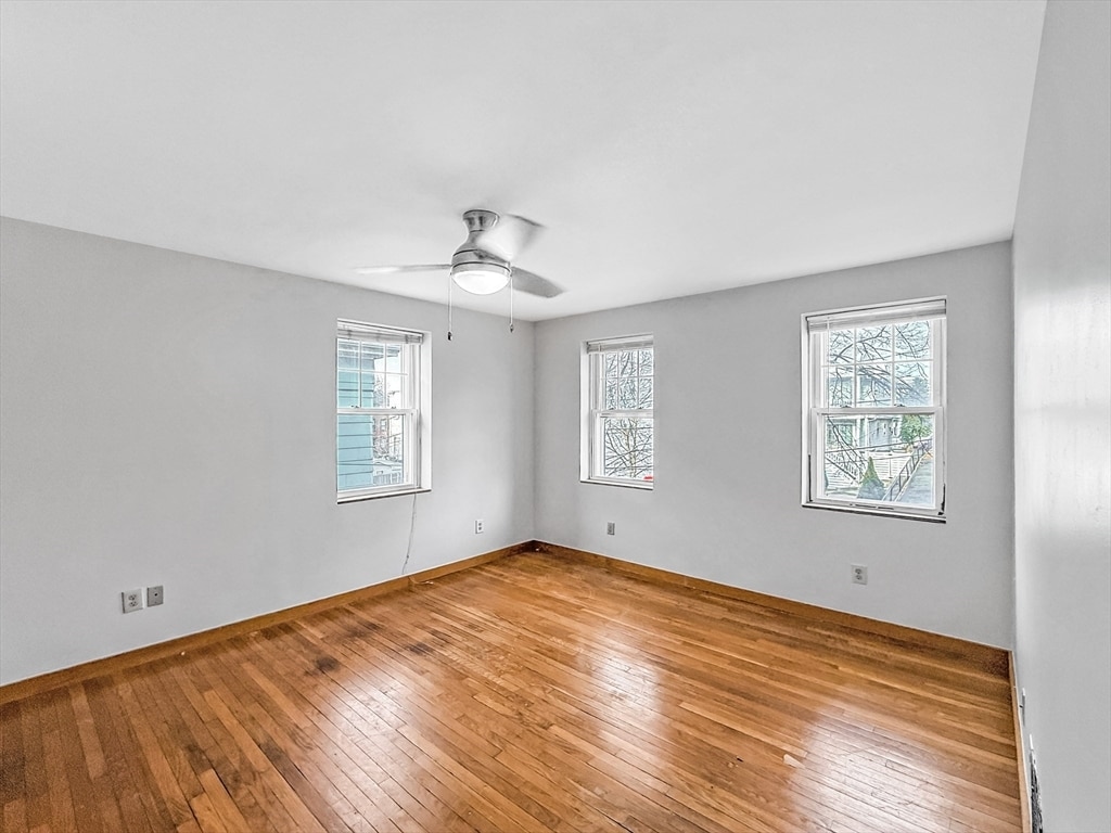 Building Photo - 17 Suffolk St