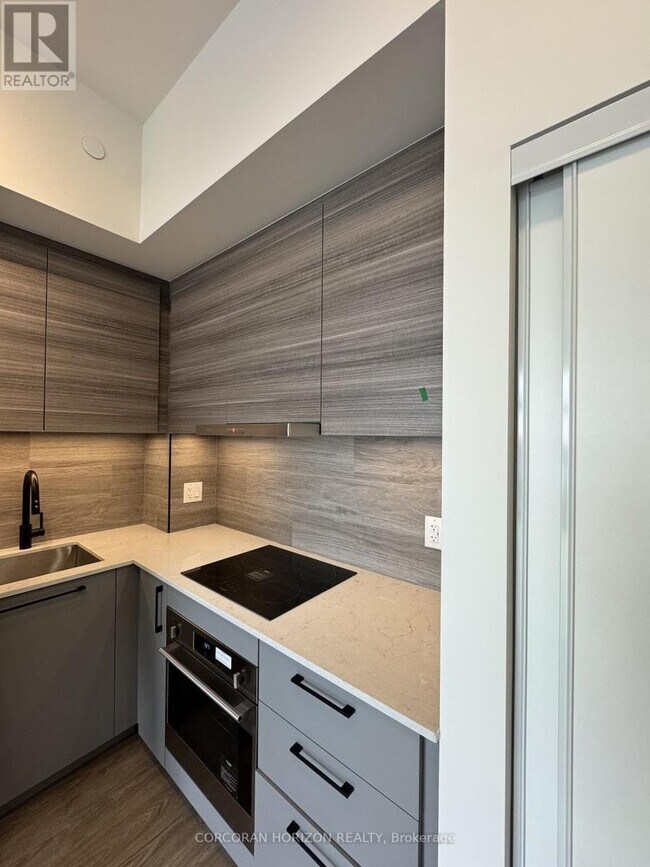 Building Photo - 1050 Eastern Ave