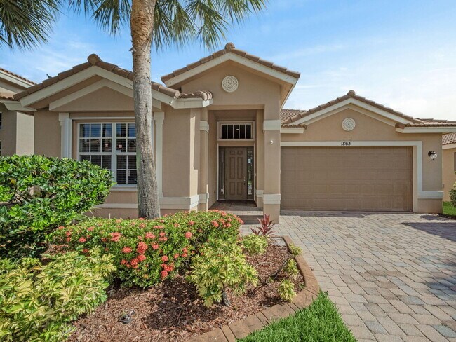 Foto del edificio - 1863 SW Jamesport Dr