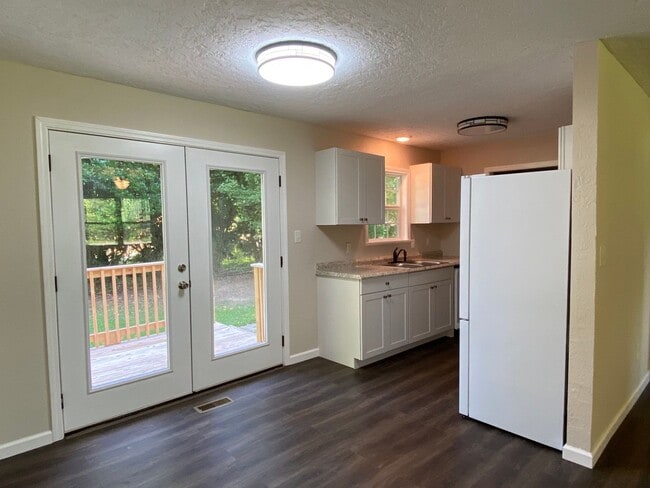 Building Photo - 3508 Choccolocco Rd