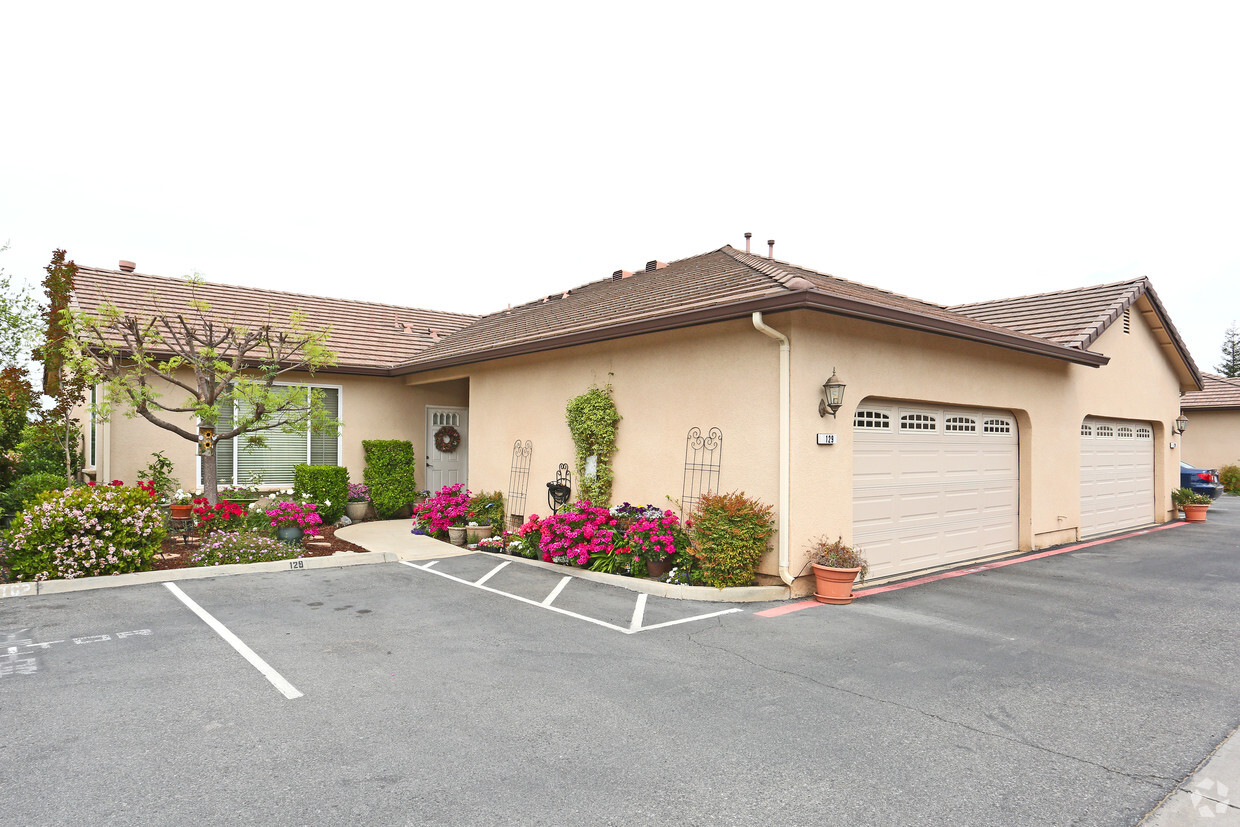 The Cottages (Seniors 55+) Apartments - Fresno, CA | Apartments.com