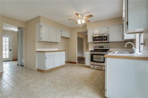 Foto del edificio - 501 Wild Oak Ln