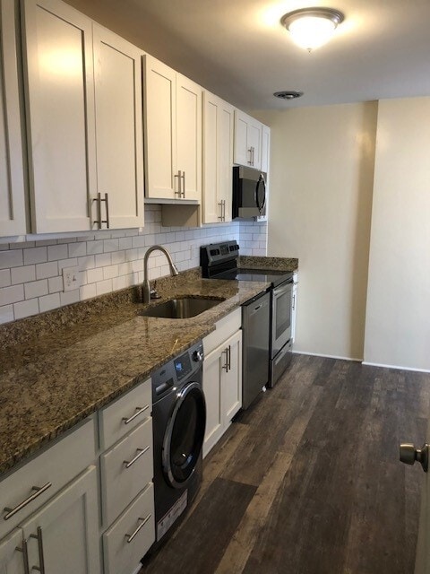 Building Photo - Embassy House