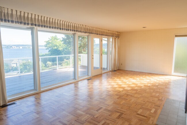 Foto del edificio - 8211 Avalon Dr