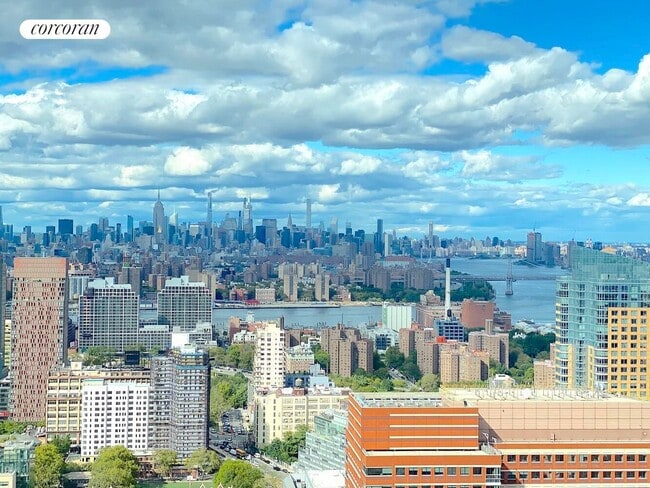 Foto del edificio - 141-145 Lawrence St