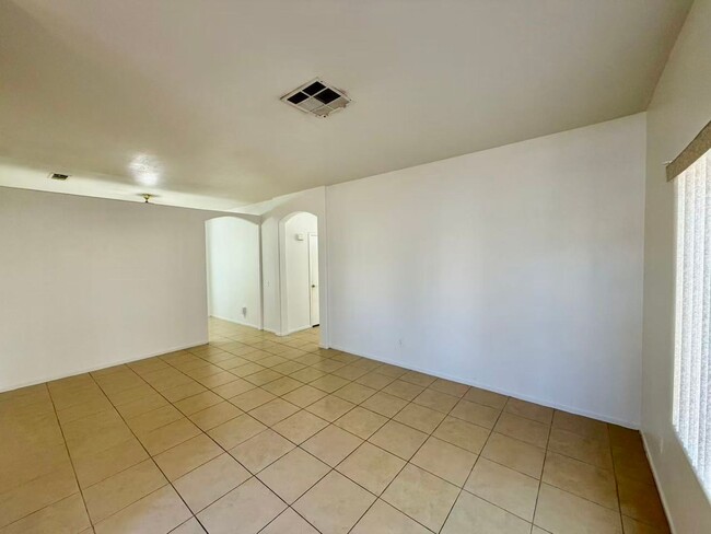 Building Photo - 7932 Seabourn Ct