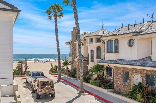 Building Photo - 6111 Seashore Dr