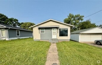 Building Photo - 3919 N Boulevard Ave