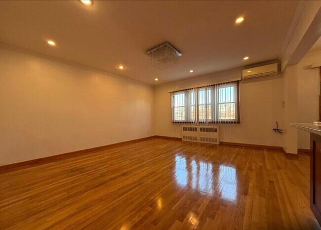 Foto del edificio - 56-61 219th St