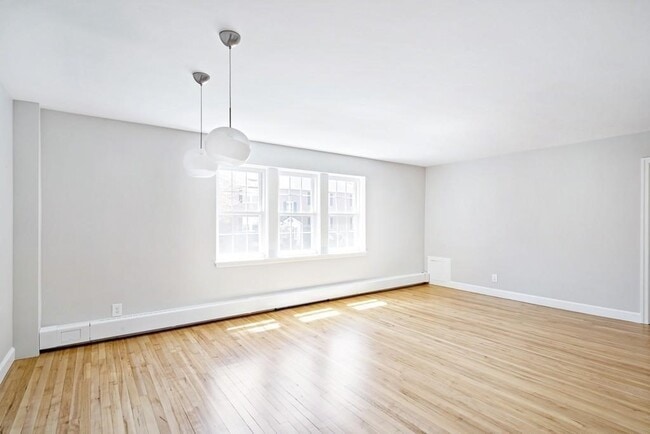 Building Photo - 23 Hammond Pond Pkwy