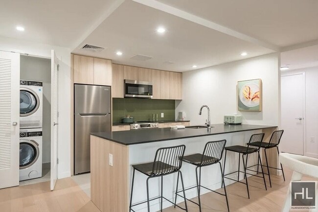 Foto del edificio - 975 Nostrand Ave