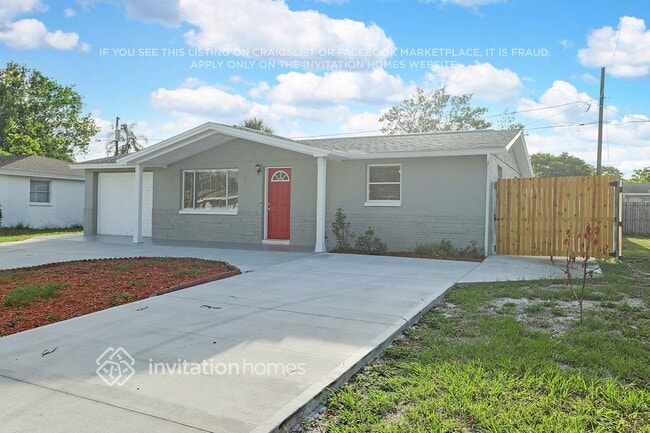 Building Photo - 10914 Inglewood Ave