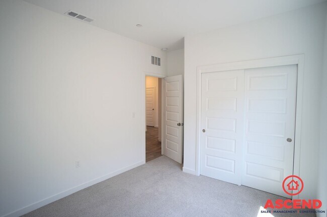 Building Photo - Newly Built Home in Gossamer Grove!