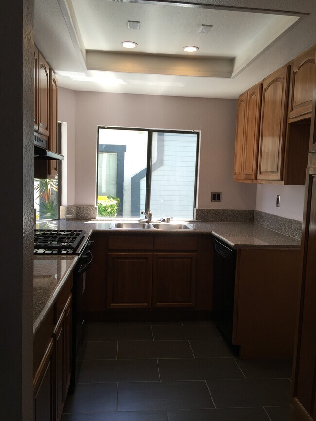 Building Photo - 13514 Francisquito Ave
