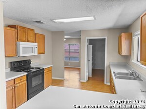 Foto del edificio - 3712 Whitefield Square