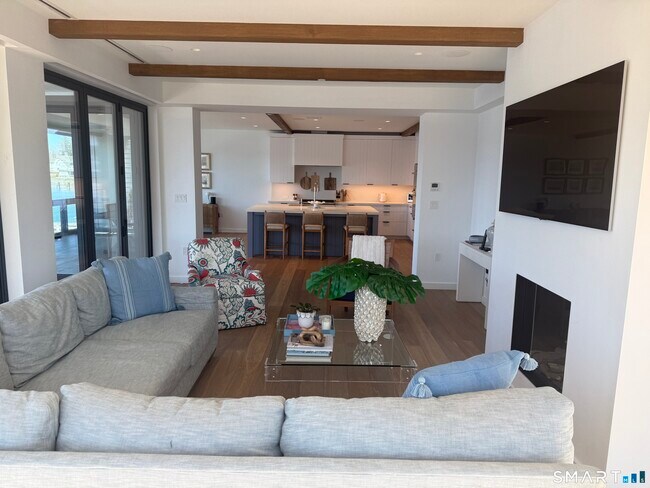 Foto del edificio - 111 Rowayton Ave