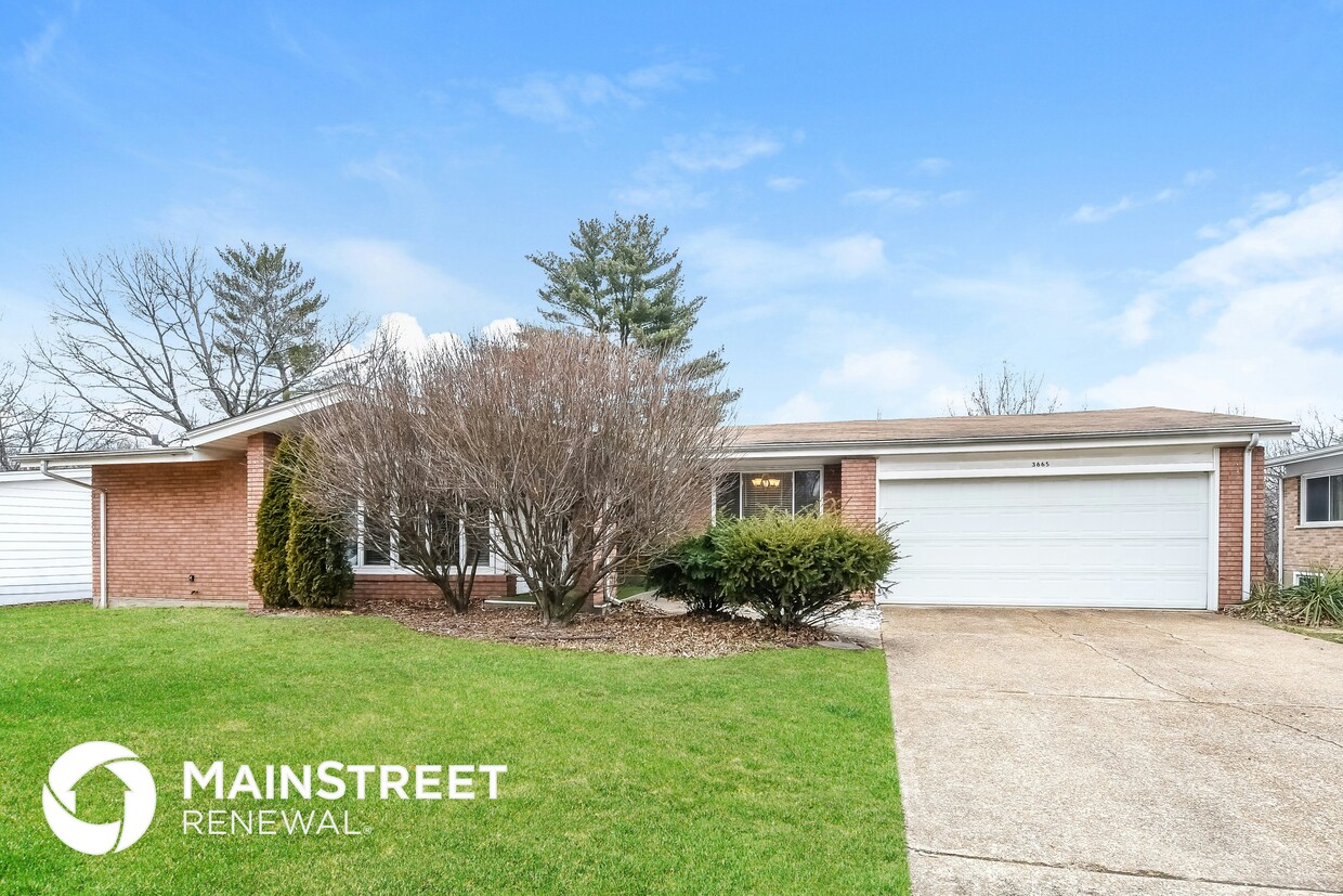 Primary Photo - 3665 Hambletonian Dr