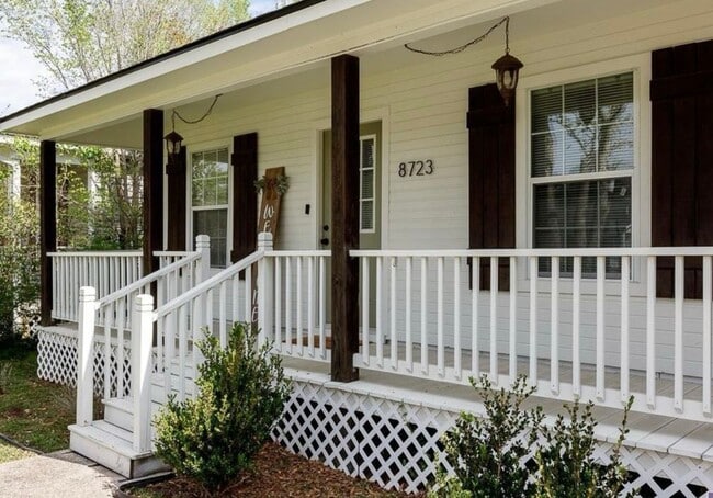 Building Photo - 8723 Aspen Ct