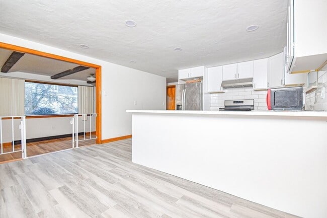 Foto del edificio - 43 Miller Ave