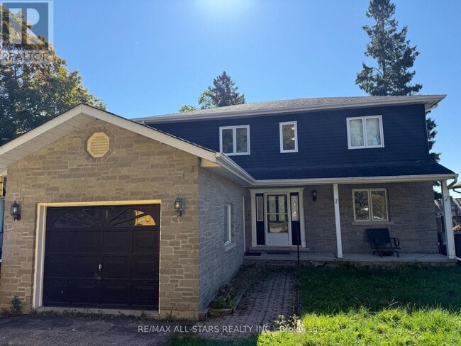 Building Photo - 2999 Lakeside Dr