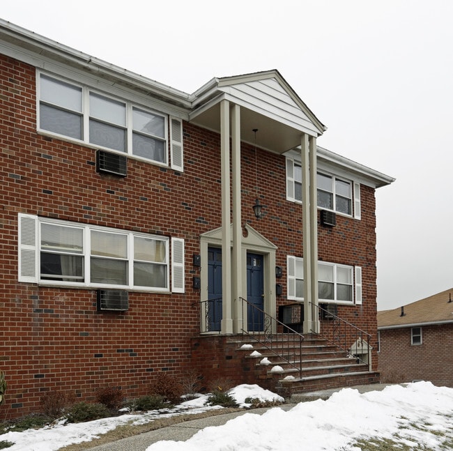 222 Elleen Ter, Hackensack, NJ 07601 Apartments in Hackensack, NJ