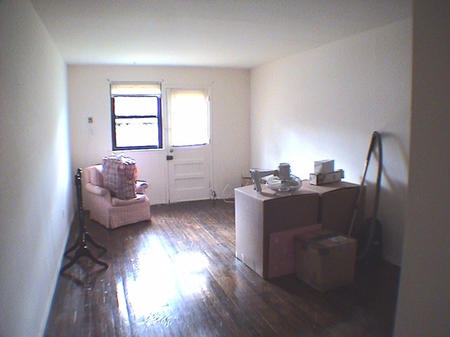 Building Photo - 31-48 48th St