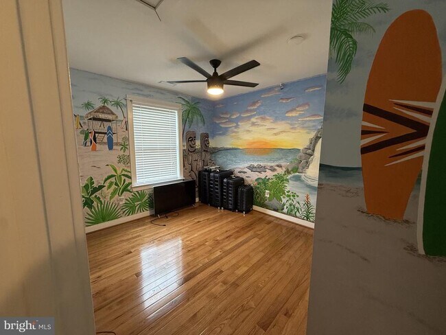 Foto del edificio - 622 Cypress Ln