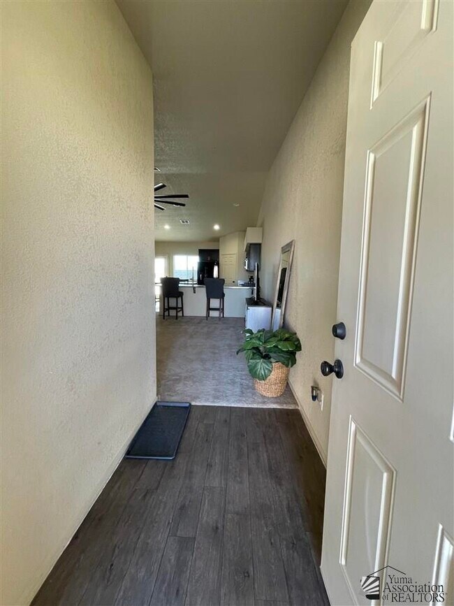 Building Photo - 3893 S Desert Sky Dr