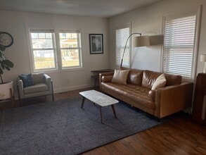 Building Photo - 5313 Golden Hollow Rd