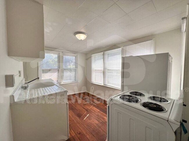 Foto del edificio - 2832 Brattleboro Ave