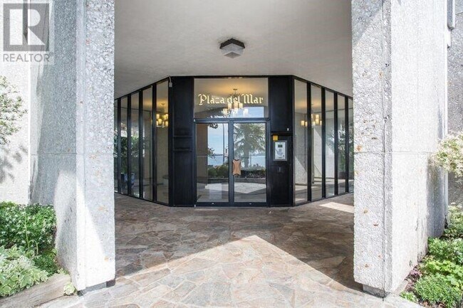 Photo du bâtiment - 1575-1575 Beach Ave