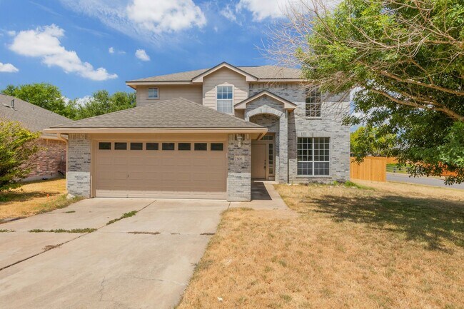 Foto del edificio - Spacious Two Story Home In South Creek!!