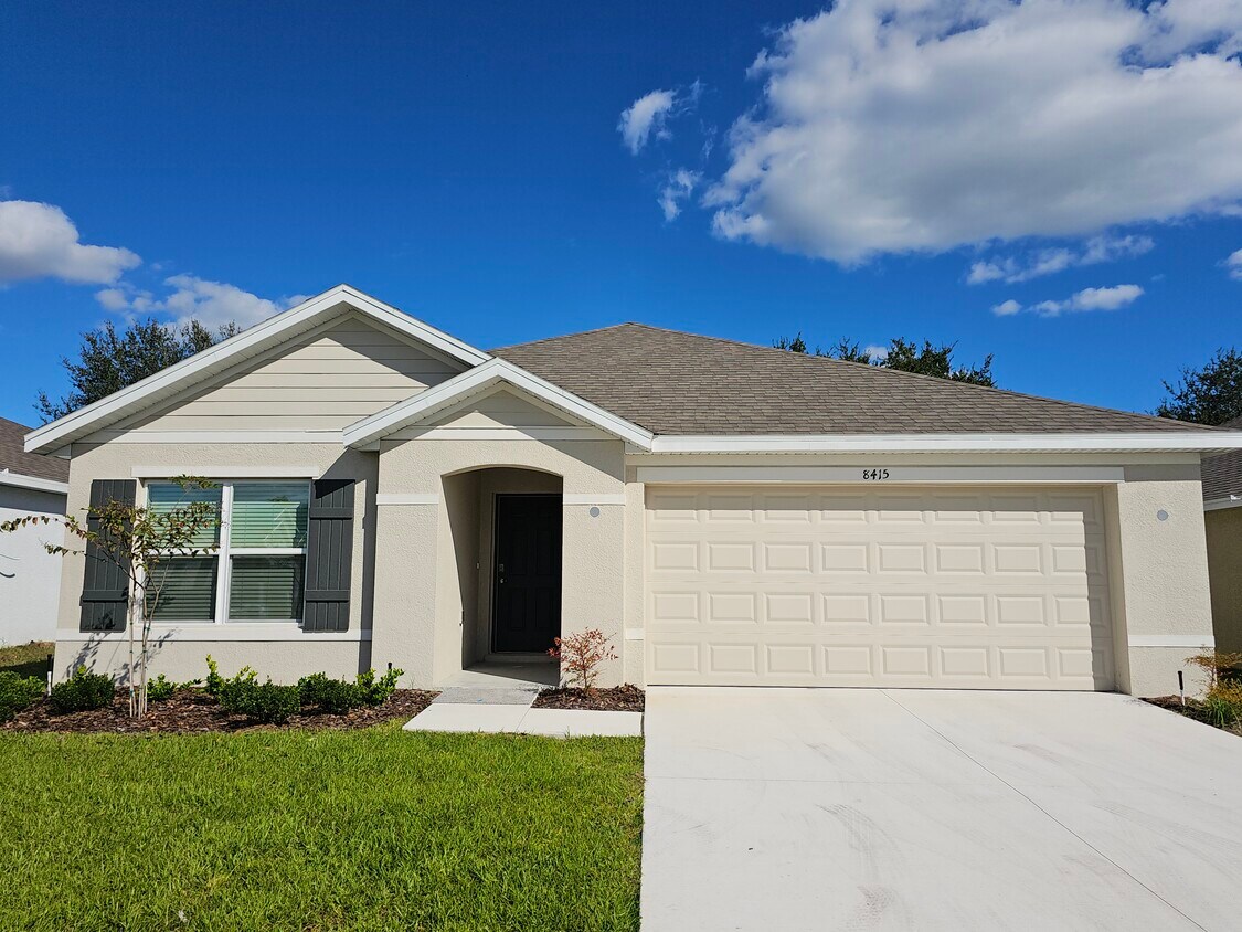 Hogar - 8415 Clearway Dr