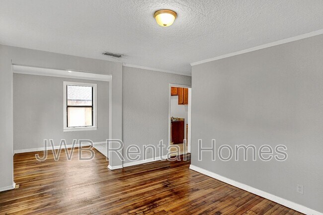 Foto del edificio - 3803 Gladys St