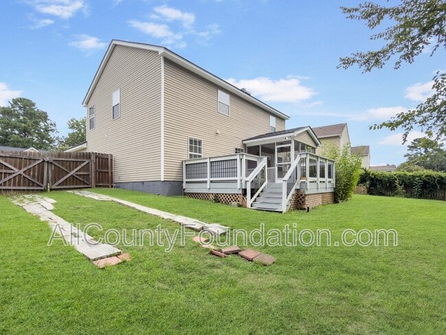Building Photo - 107 Broken Branch Dr