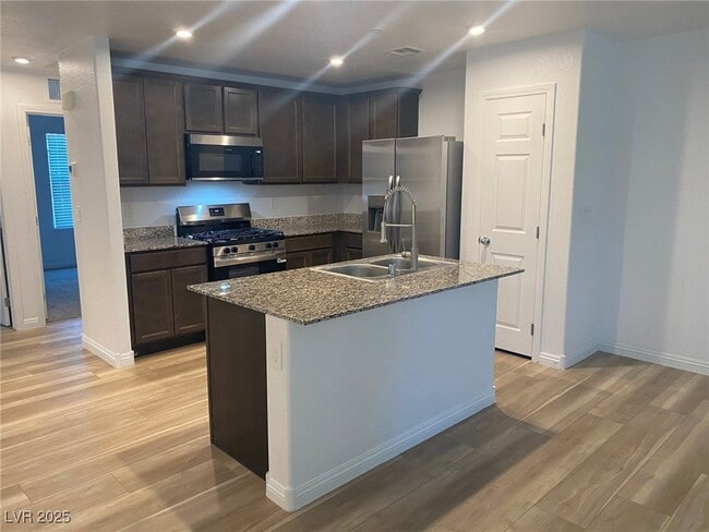 Building Photo - 4517 Dover Straight St