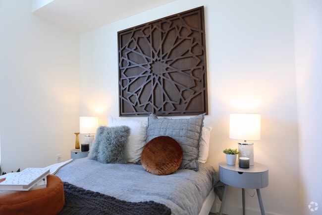 1BRR, 1BA - 610 ft² - AVEN