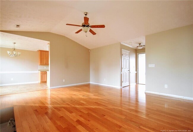 Foto del edificio - 1636 Kershaw Loop