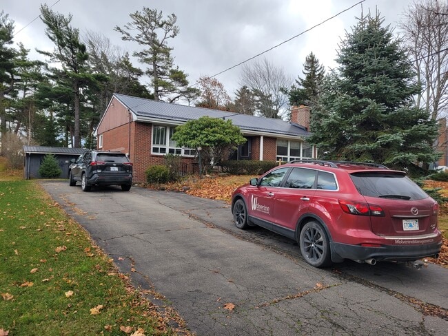 Building Photo - A great location for college staff - Across the street from NSCC in Stellarton