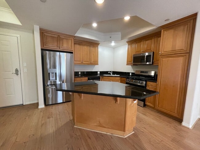 Foto del edificio - Updated Condo on Top Floor in Harbor City