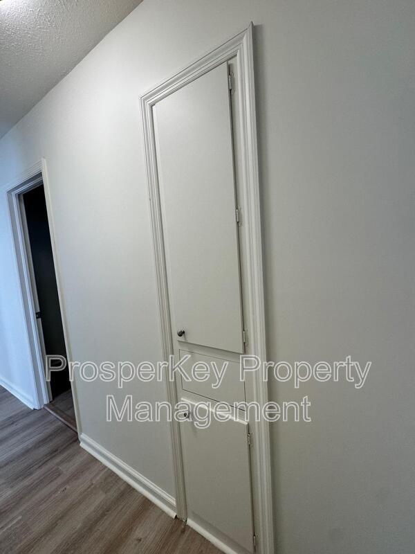 Foto del edificio - 6313 Stony Creek Dr