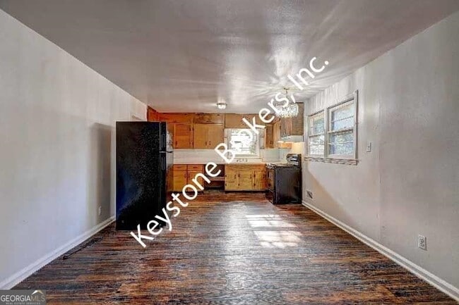 Foto del edificio - 1752 Upper River Rd