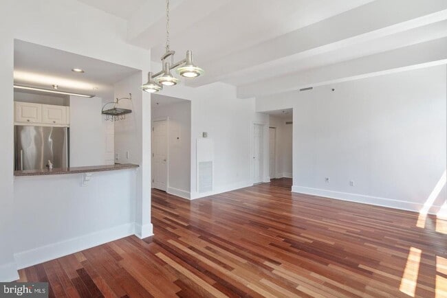 Building Photo - 1500 Chestnut St