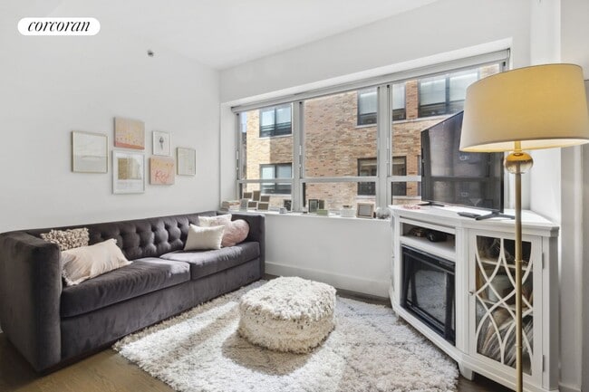 Building Photo - 432 W 52nd St