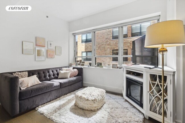 Foto del edificio - 432 W 52nd St