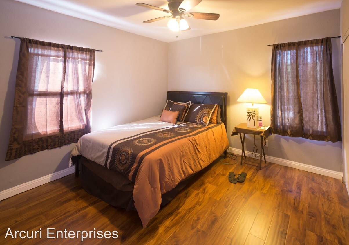 Foto del edificio - 771-777 Alamitos Ave