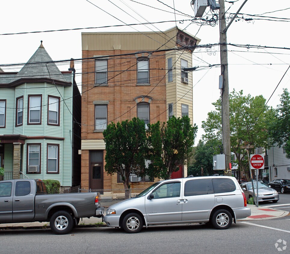 2600 Palisade Ave, Weehawken, NJ 07086 Apartments in Weehawken, NJ